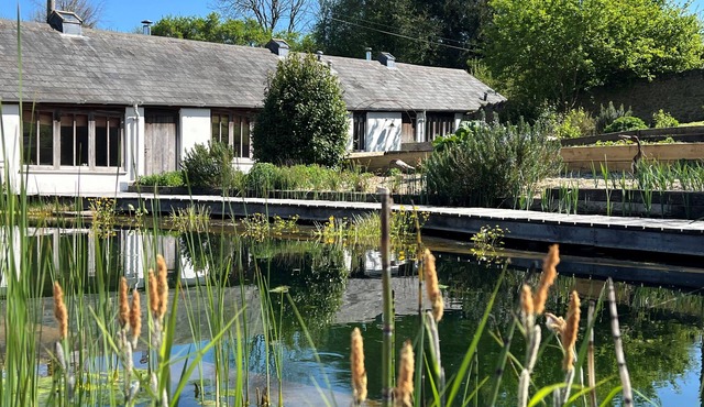 The Neap - sleeps 2 guests in 1 bedroom