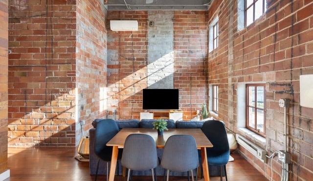 The Nelson Lofts Penthouse (2BR)