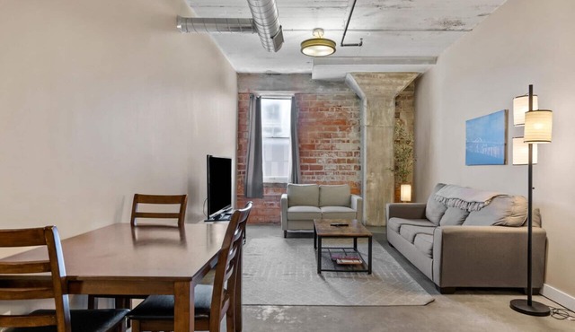 The Nelson Lofts - Unit 4 (2 BR)