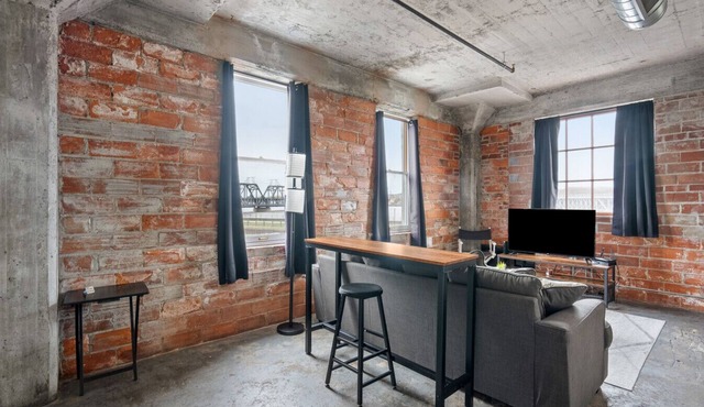 The Nelson Lofts - Unit 1 (1 BR)