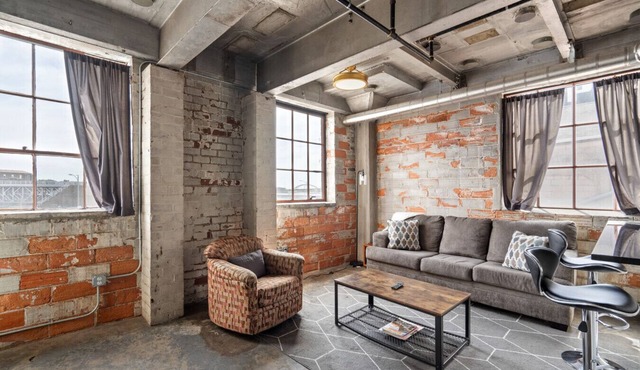 The Nelson Lofts - Unit 2 (1 BR)