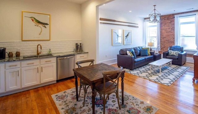 The Nest Above - Finch Suite