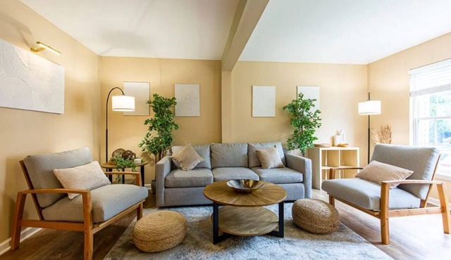 The Nest at Harmony Woods: Lux DC getaway + office