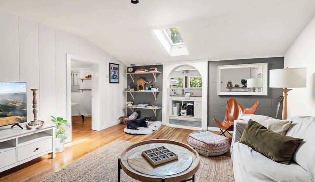 The Nest-centrally located+pets+wineries nearby