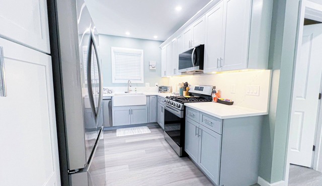 The Nest: Charming 3-bedroom house in Brigantine~Steps to Beach!