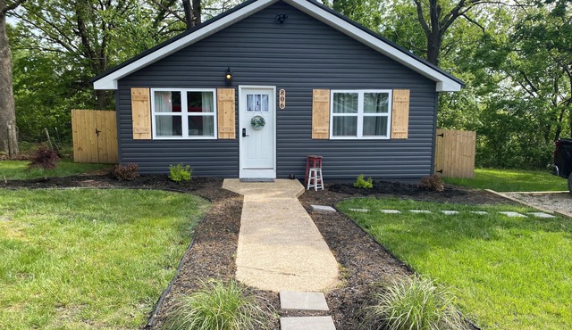 The Nest - Cute, Clean & Comfy - 10min to Ft. Wood