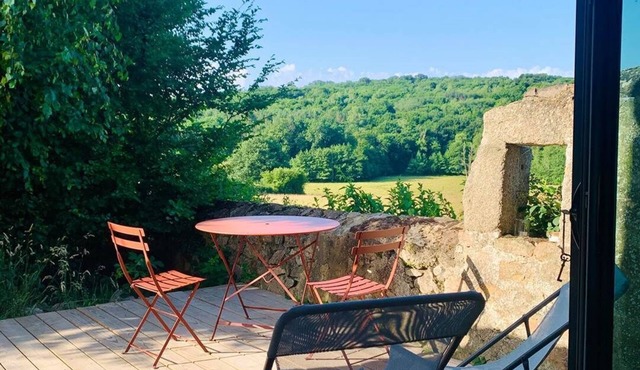 The Nest - mini-gîte with a wonderful view