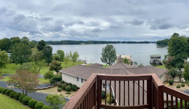 The Nest on Weiss-Perfect for Families and Friends