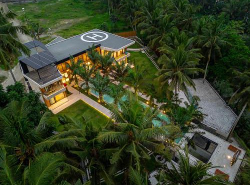 The Nest- Panoramic Jungle Luxury Estate with Helipad and Huge Pool