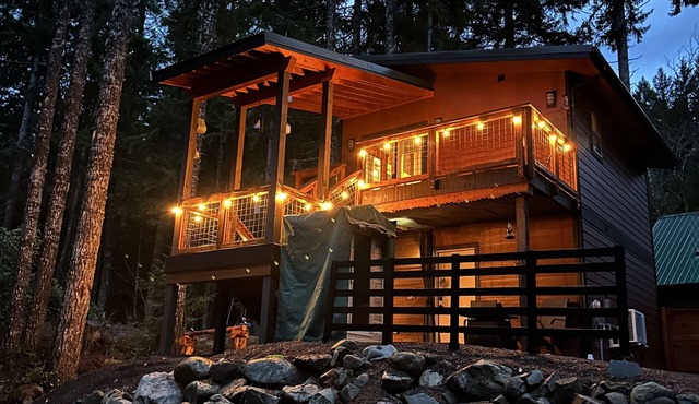 The Nest @ Pine Lodge - outdoor sauna & cold plunge tub, EV chrg, pets, AC