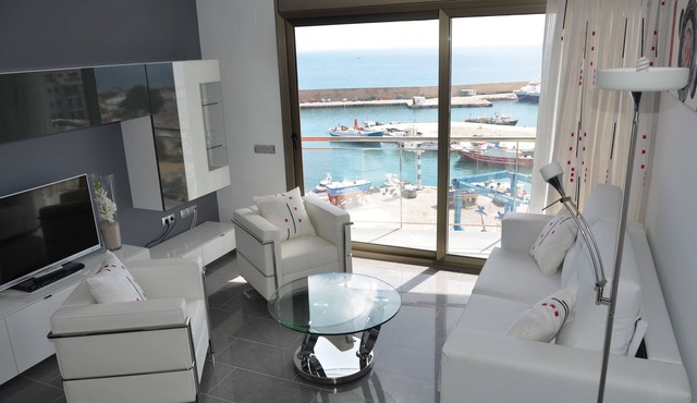 The new apartment, Casa Cleo, has a frontal breathtaking sea view.