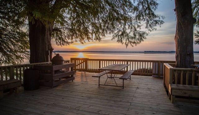 The Nicest Place on Reelfoot Lake for a Group of Family or Friends