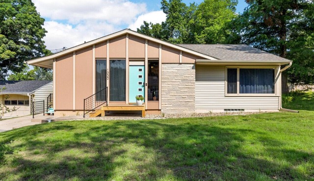 The Nifty Fifties in a Quiet Location