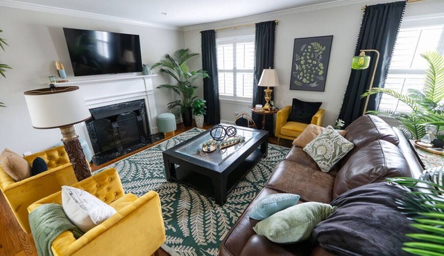 The Nola House- Starmount Neighborhood