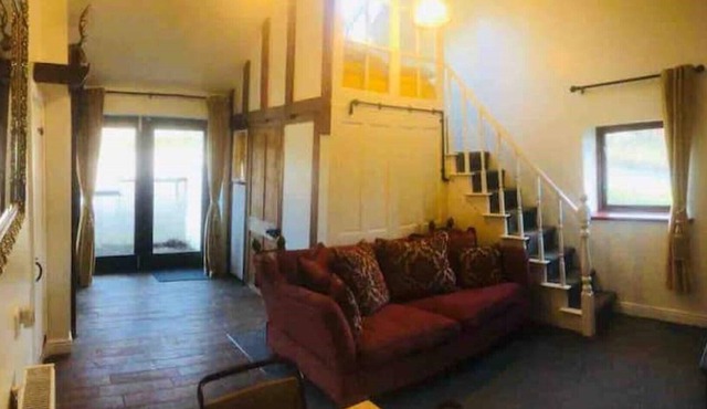 The Nook. Converted Hay Store with hot tub