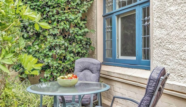 The Nook Peaceful Toorak Gardens Retro Cottage