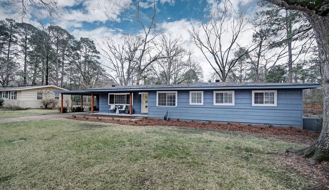 The North Star - Luxury 3bd/3ba Home by WholeFoods