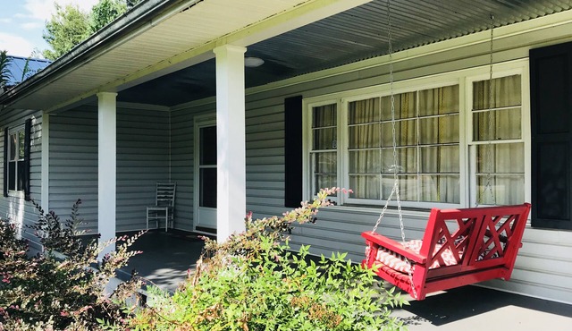 The Northport House. Close to River Run Park. Family friendly!