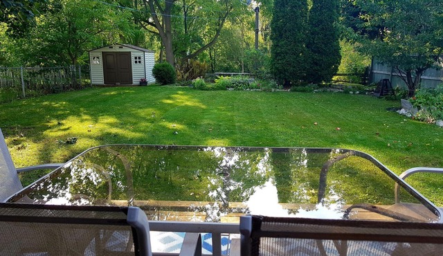 The Nottawa Gem. 15 Min to Blue Mtn, 30 Min to Barrie. 2 Bedroom, 1 Bathroom.