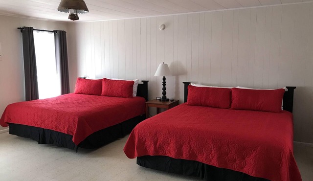 The Nueces River Retreat - Room #5