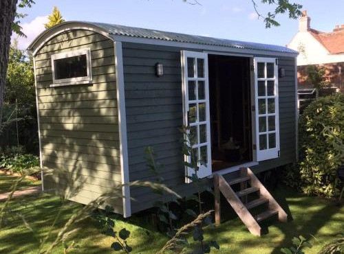 The Nutbourne Hut - shepherd's hut - pint-sized luxury