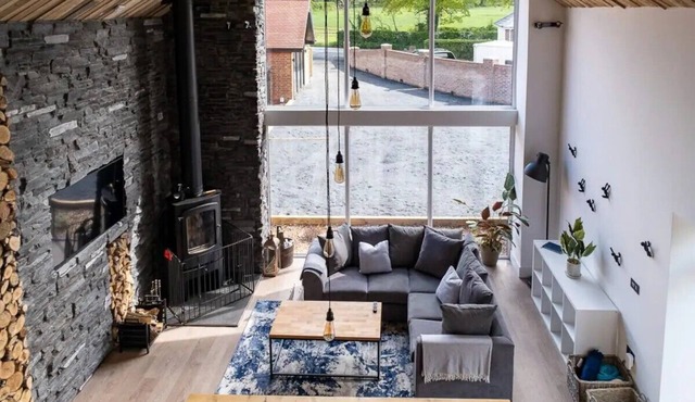 The Oak Barn conversion with Hot Tub