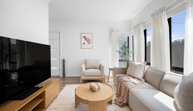 The Oak Grove - Dedicated Workspace, WiFi, Parking