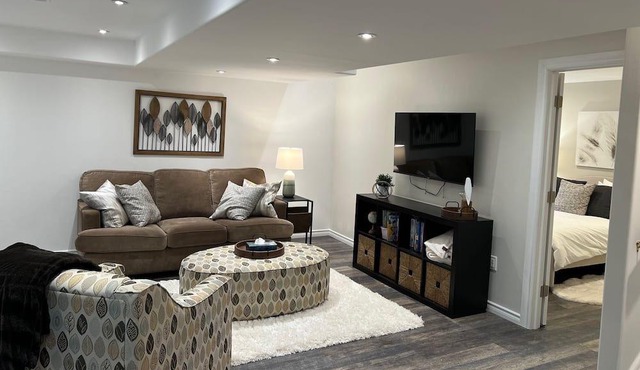 The Oake Room - Modern Convenience