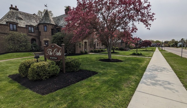 The Oaks B&B Hotel and Spiritual Center