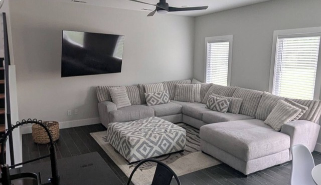 The Oaks of London Townhome