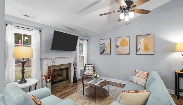 The Oasis.3BR Entire unit with Private Yard
