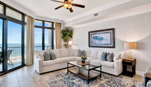 The Oasis 508 | Spacious, Lazy River, Poolside Grill, New Splash Pad, Pool with Slide!