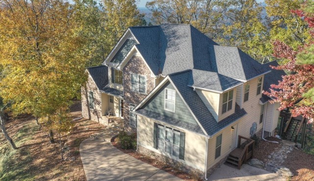 The Oasis: A Tranquil Retreat Overlooking Carters