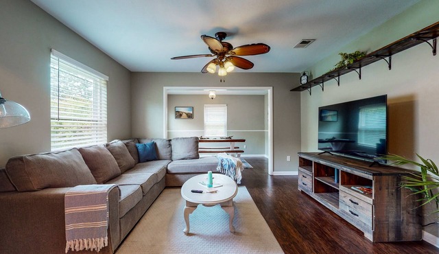 The Oasis! Charming 3BR Near All The Best Beaches!