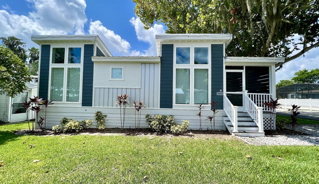 The Oasis House - Pet friendly tiny home on the lake in Clermont