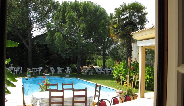 The Oasis of Belfond - Old Relay at the gates of Provence