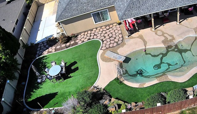 The Oasis: Private 4BR Luxury Home + Dual-Yard Resort Access