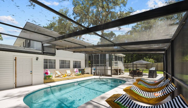 The Oasis Retreat Jax II Villa w/pool!!