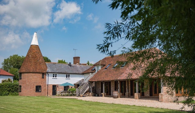 The Oast by Bloom Stays - charming oast house in beautiful countryside
