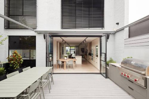 The Obscura Serene Retreat near Cultural Hotspots