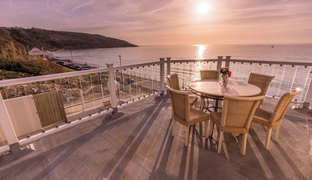 The Observation Apartment