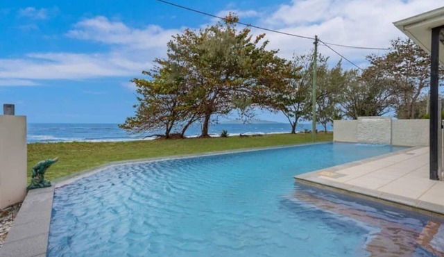 The Oceanfront on Cay