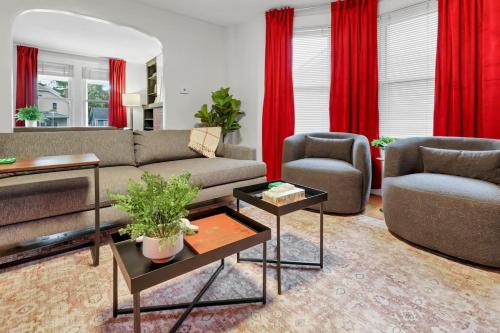 The Ohio State of Mind 5BR 2BA