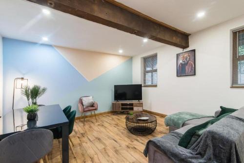 The OId Forge - Boutique 3 Bed in Leamington Spa