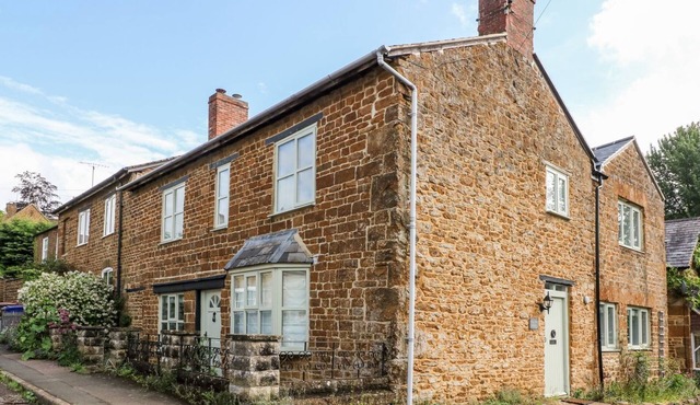 THE OLD BAKERY, family friendly, with a garden in Hook Norton