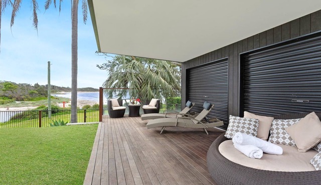 The Old Bottleshop - near waters of Currarong