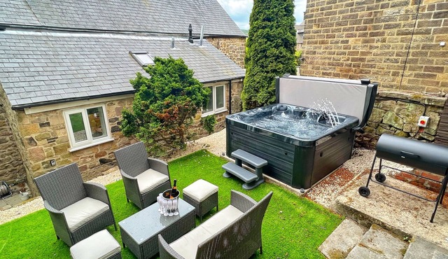 The Old Butchers Cottage - Hot tub & Pet Friendly