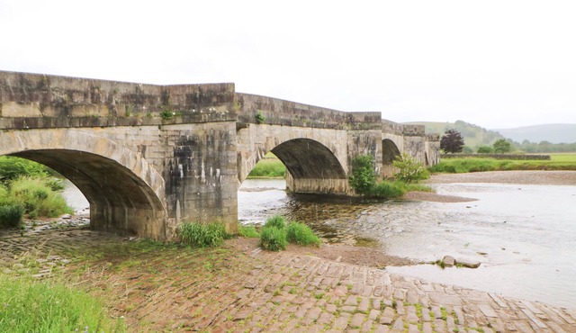 THE OLD COBBLERS, pet friendly, with open fire in Grassington