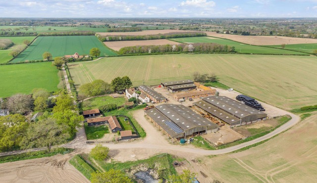 The Old Corn Store – Experience Rural Life in Norfolk