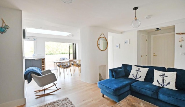 The Old Cottage Bakery